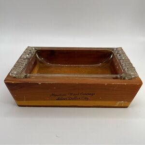 Vintage MCM Souvenir Cedar wood Ashtray w/Glass Insert 6.75"L x 4.8"W x 1.5"H